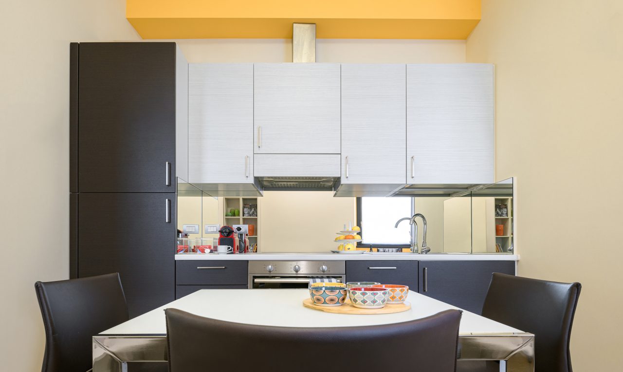 Cucina attrezzata per appartamenti in affitto a Milano